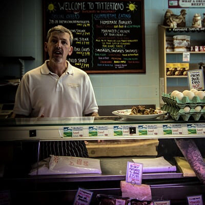 CHRIS CLANCY MANAGING DIRECTOR & BUTCHER With over 30 years of experience in the business, Chris started at a very young age of 17. Buying his own business in Reddish chris then expanded to Woodley about 12 years ago. Since then the business has been fantastic. Chris prides himself on being exceptionally professional, only offering his customers top quality products which he has hand-selected. Everything that is presented to our customers has been finally butchered and prepared to only the highest standard. Chris is our master butcher, making sure you receive the most beautiful cuts of meat, bringing that farm-fresh quality to your door.